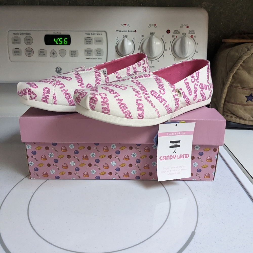 Toms